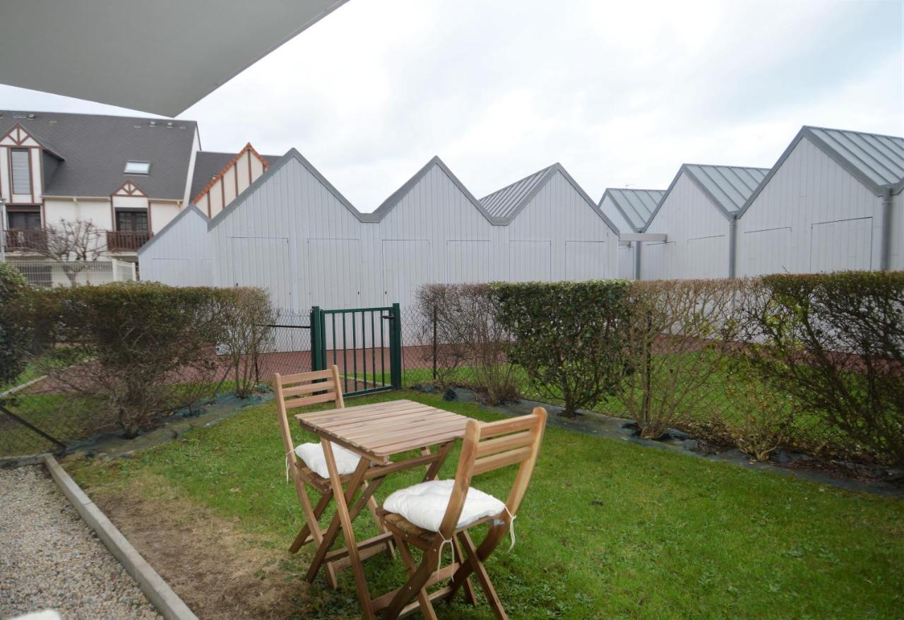 Jardin - A 50M De La Plage - Wifi - Parking Courseulles-sur-Mer Luaran gambar